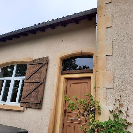 Chez Line Et Pierre: Appartement Spacieux, Lumineux Et Equipe La Bastide-de-Sérou Exterior foto